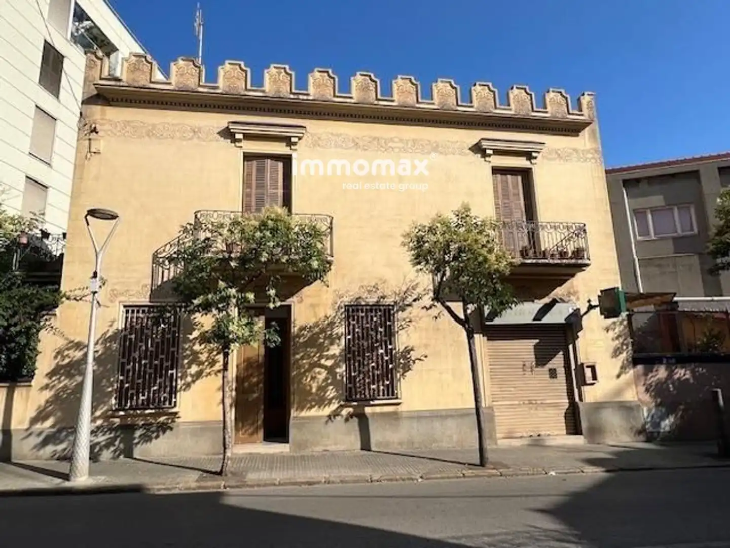 Exterior view of Houses for sale in Sant Feliu de Llobregat  with Air Conditioner, Terrace and Storage room