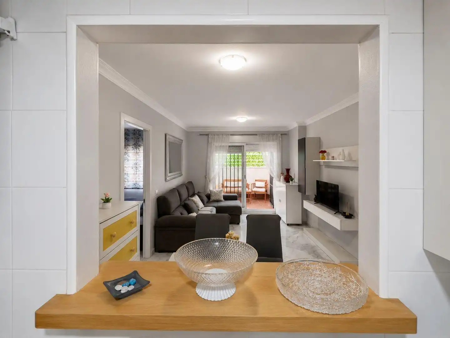 Living room of Flat for sale in Roquetas de Mar
