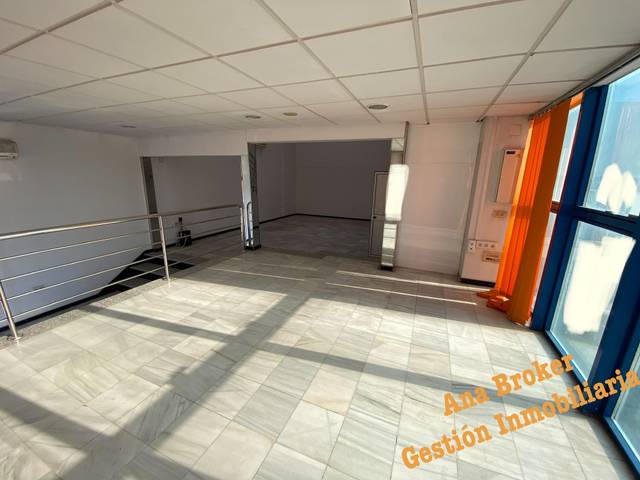 Nave industrial en Alquiler en El Fuerte - La Dehesa
