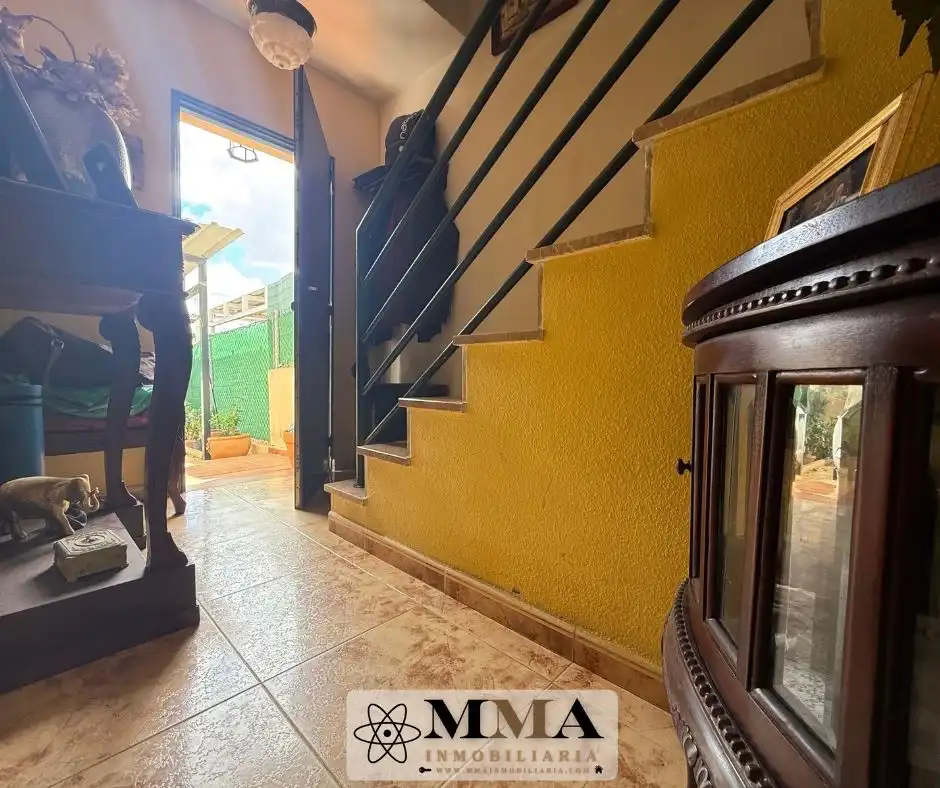 Casa adosada en venda en Aljaraque amb Calefacció