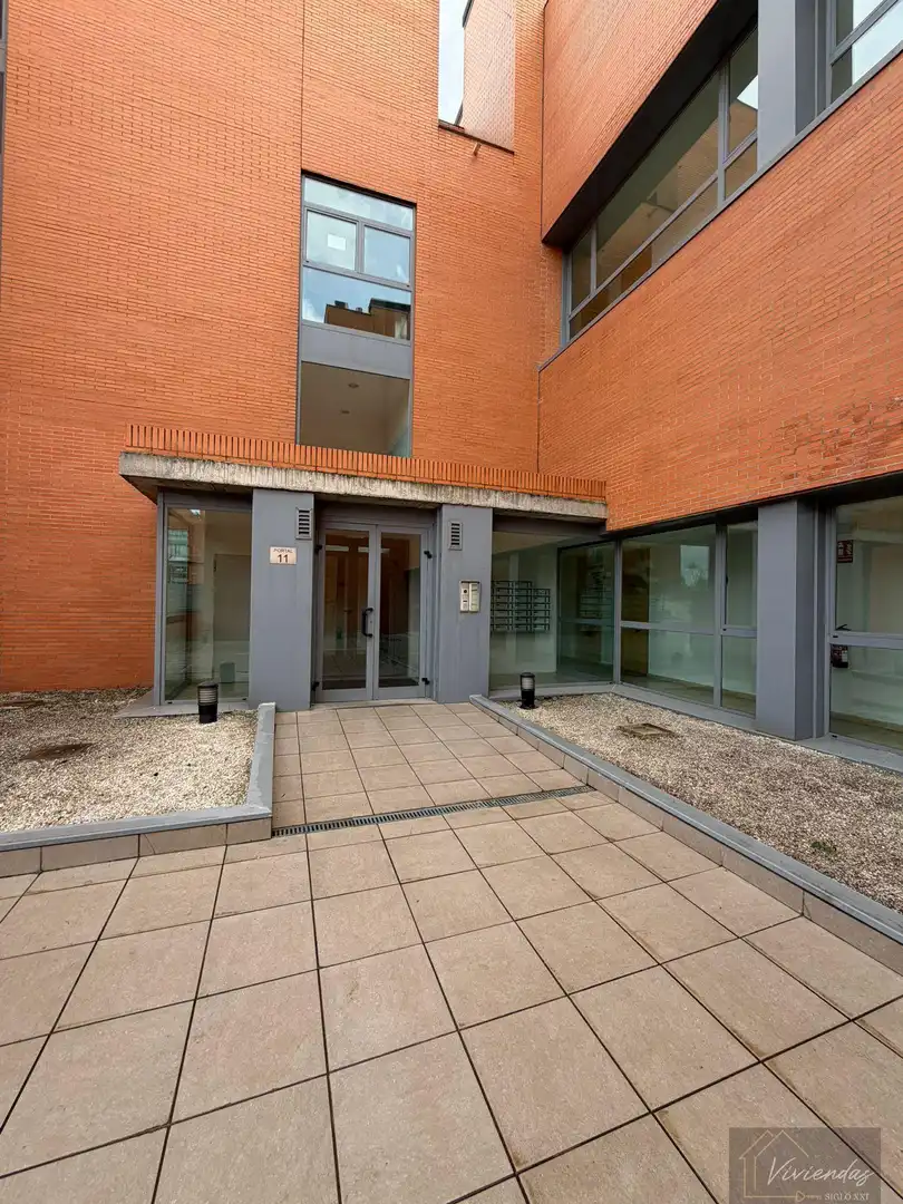 Exterior view of Study for rent in Alcorcón  with Air Conditioner, Heating and Terrace