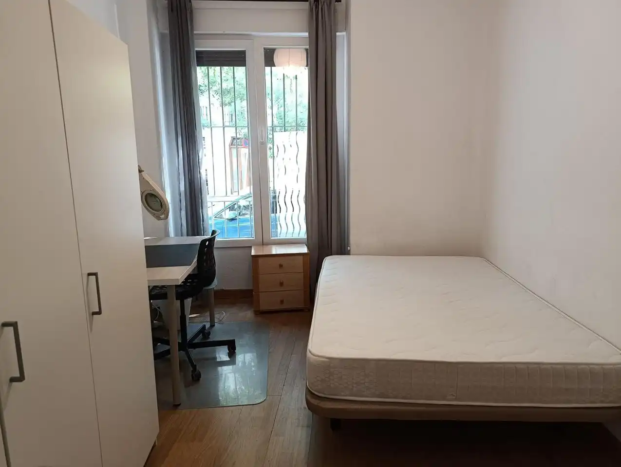 Habitación de Planta baja en venta en Madrid