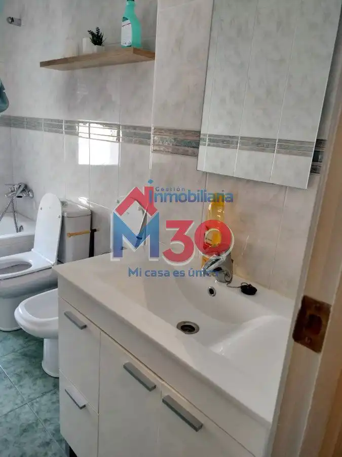 Baño de Piso de alquiler en Miranda de Ebro con Calefacción