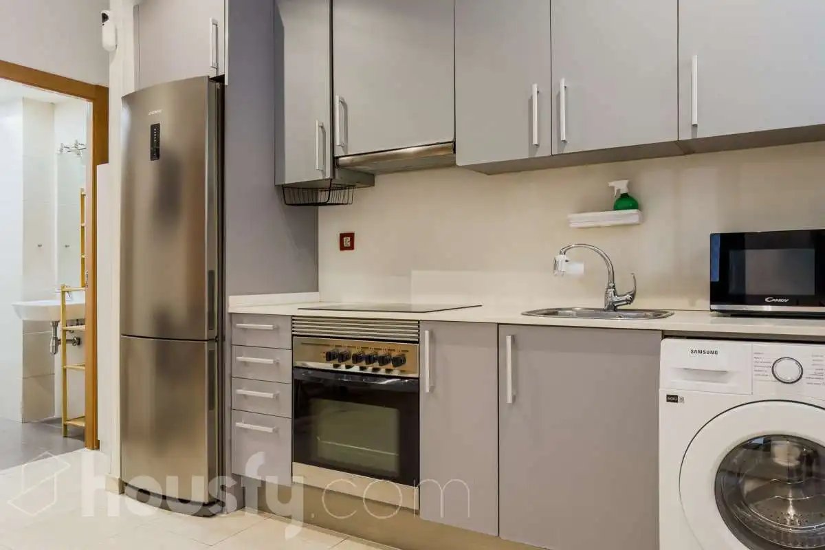 Kitchen of Flat for sale in Barcelona  with Air Conditioner and Furnished
