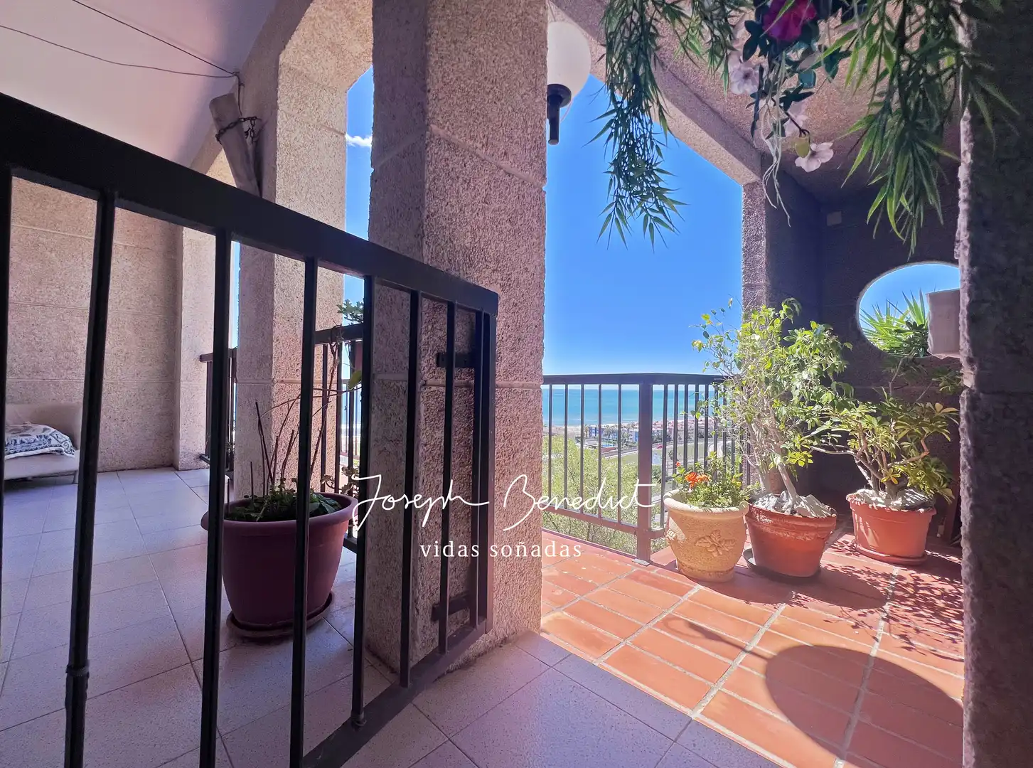 Terraza de Piso en venta en Castelldefels con Terraza, Horno y Balcón