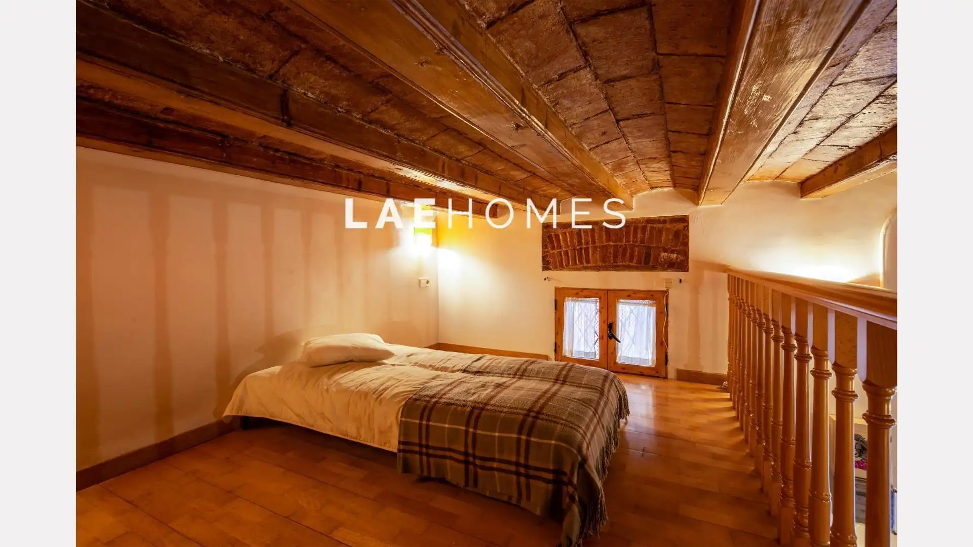 Schlafzimmer von Erdgeschoss zum Verkauf in Barcelona