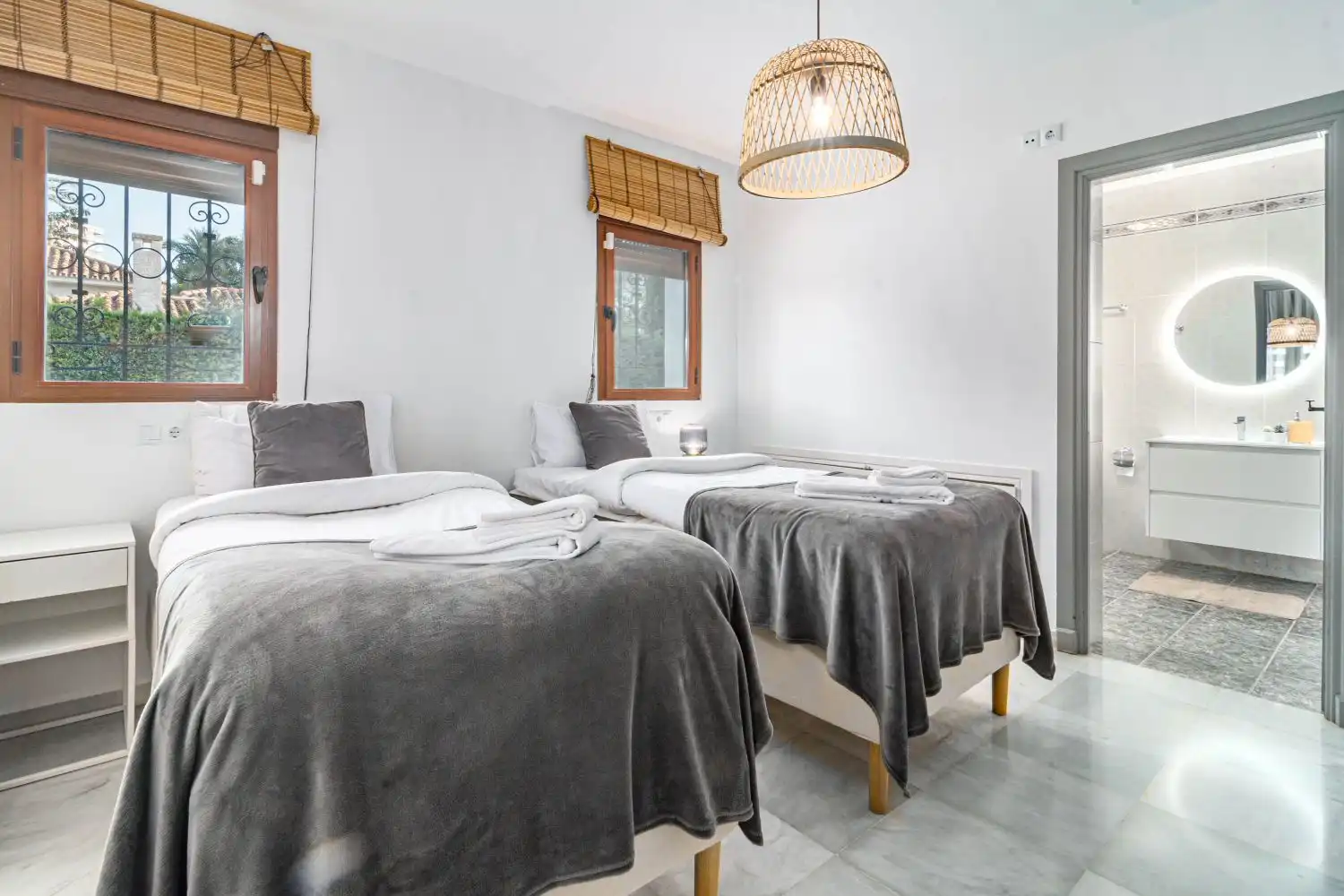 Bedroom of Houses for rent in Marbella  with Terrace and Swimming Pool