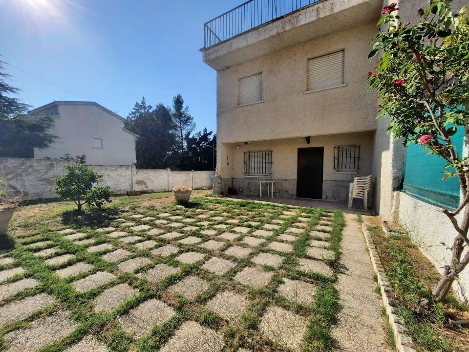 Jardí de Casa adosada en venda en Hormigos amb Calefacció, Jardí privat i Terrassa
