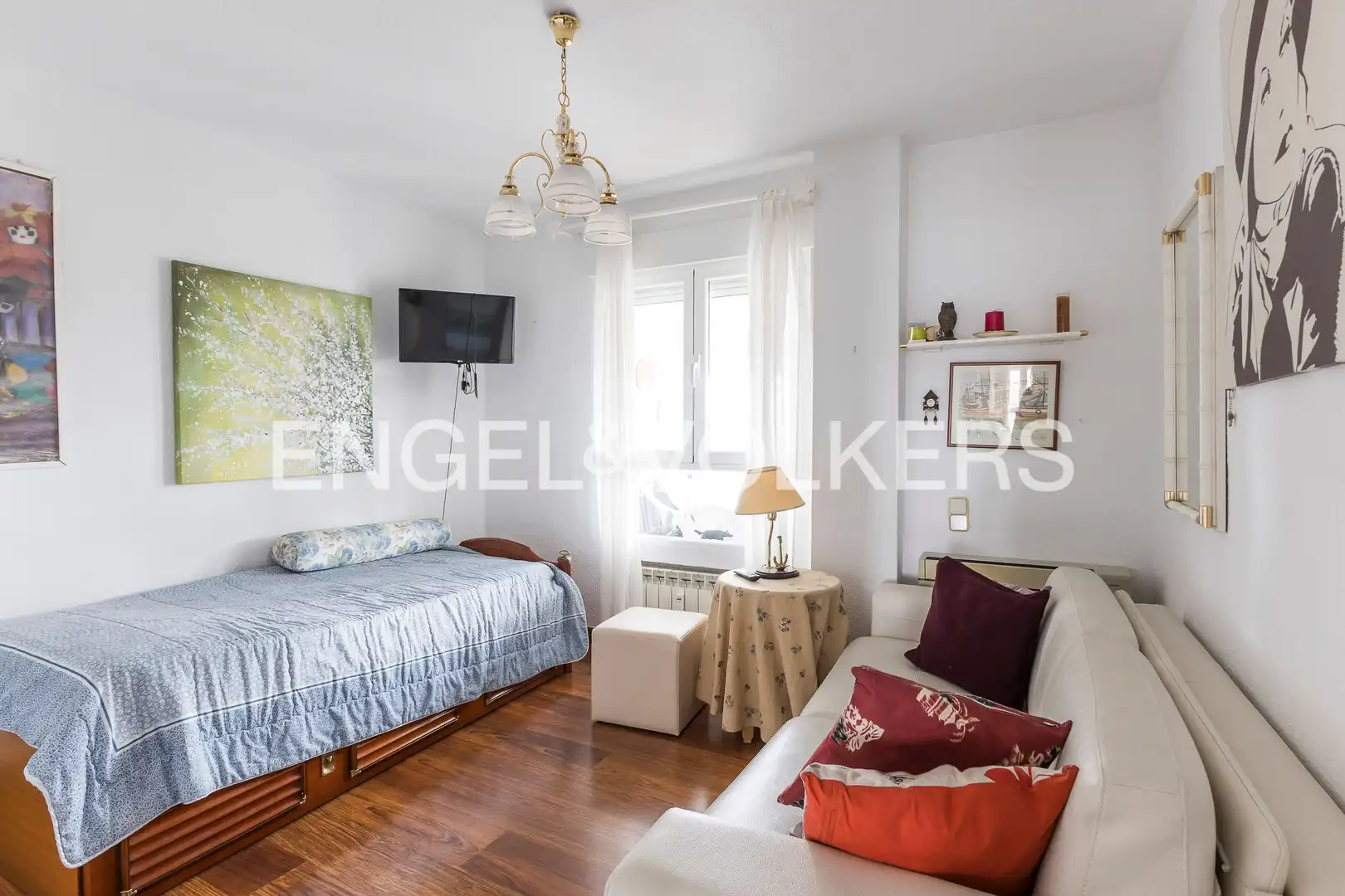 Wohnzimmer von Wohnung zum Verkauf in Madrid mit Klimaanlage, Heizung und Privatgarten
