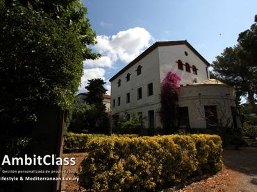 Villa con piscina in vendita a Premià de Dalt