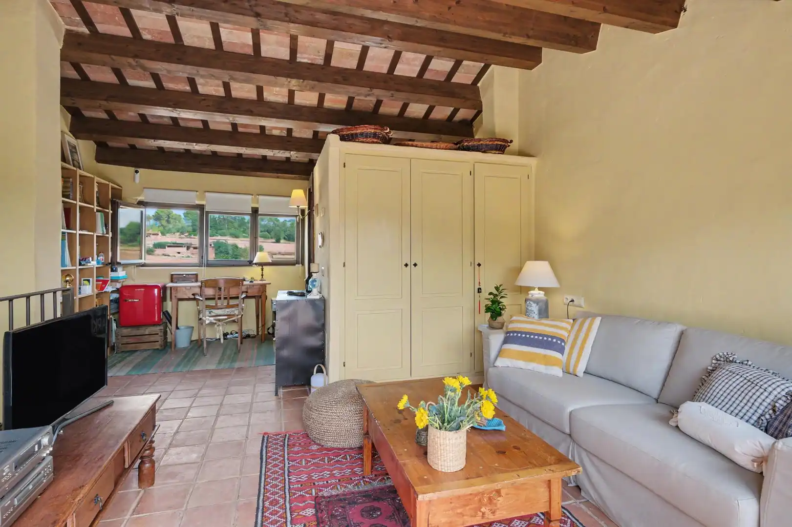 Sala d'estar de Casa o xalet en venda en Boadella i les Escaules