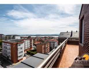 Vista exterior de Dúplex de lloguer en Santander amb Calefacció, Parquet i Terrassa