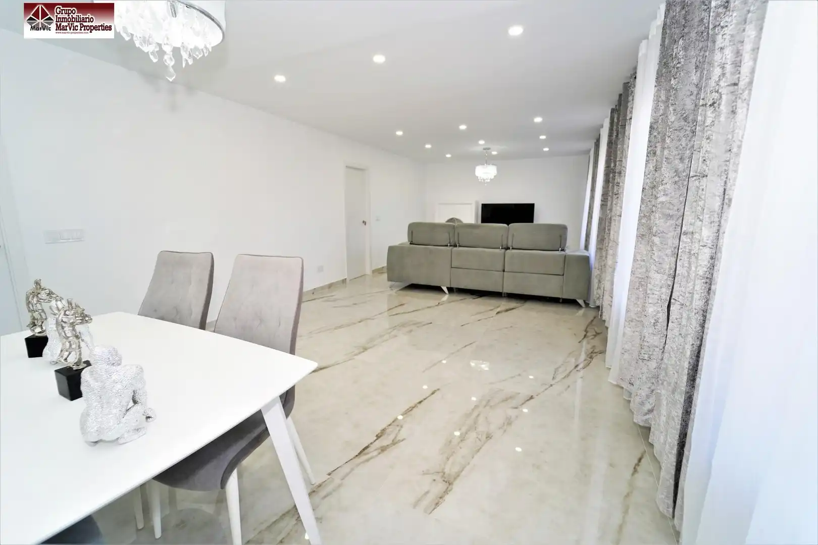 Chalet con piscina en venta en Coloma, imagen 33