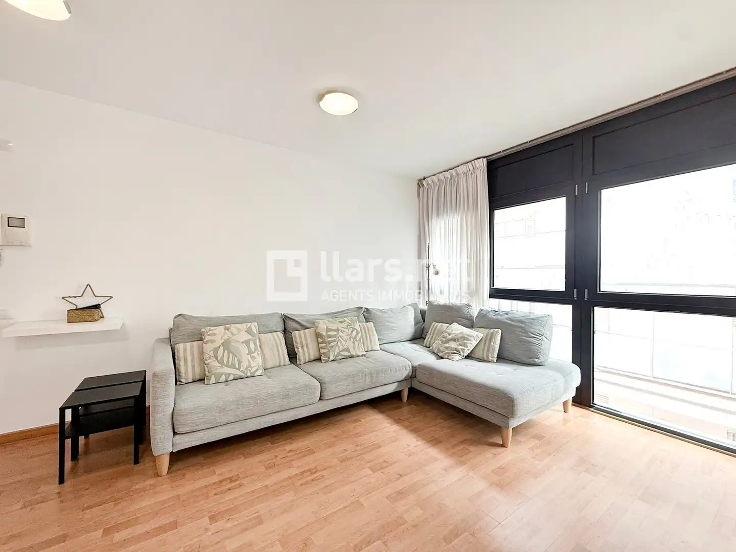 Sala de estar de Piso en venta en Sitges con Aire acondicionado, Calefacción y Parquet