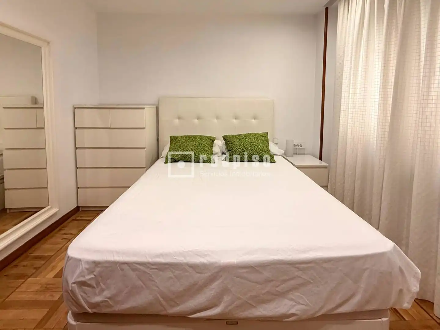 Bedroom of Flat for sale in Madrid  with Air Conditioner, Heating and Terrace