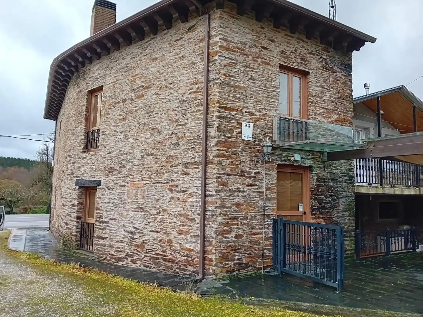 Exterior view of Houses for sale in Begonte  with Heating, Private garden and Furnished