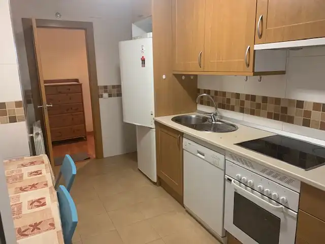Cocina de Piso de alquiler en Puertollano con Aire acondicionado, Calefacción y Amueblado
