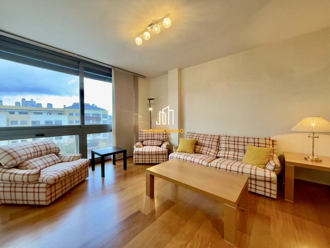 Living room of Flat for sale in  Logroño  with Air Conditioner, Heating and Private garden