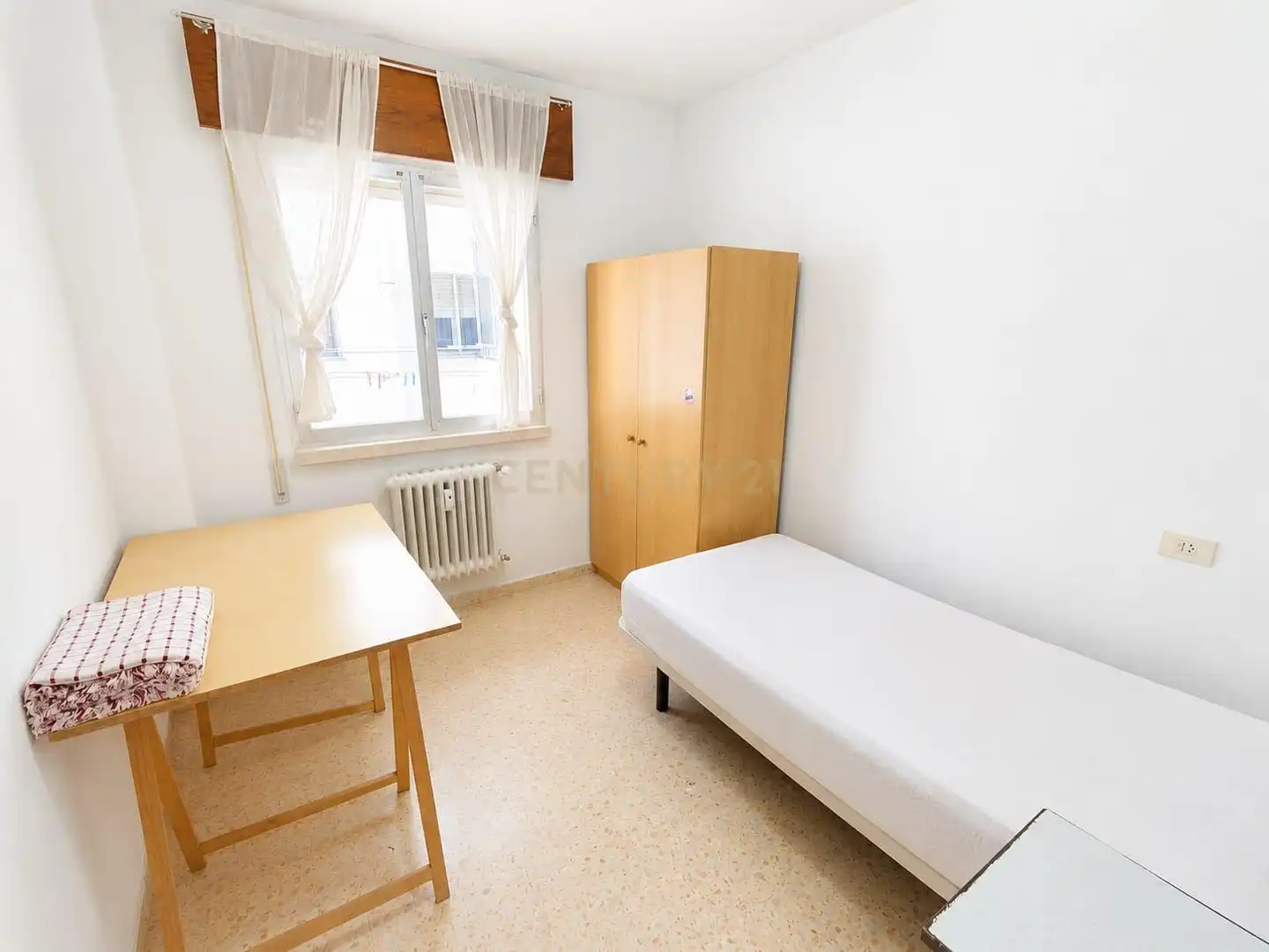 Flat for rent in Avenida de la Bondad, Cáceres‎, Spain, 12, Nuevo Cáceres