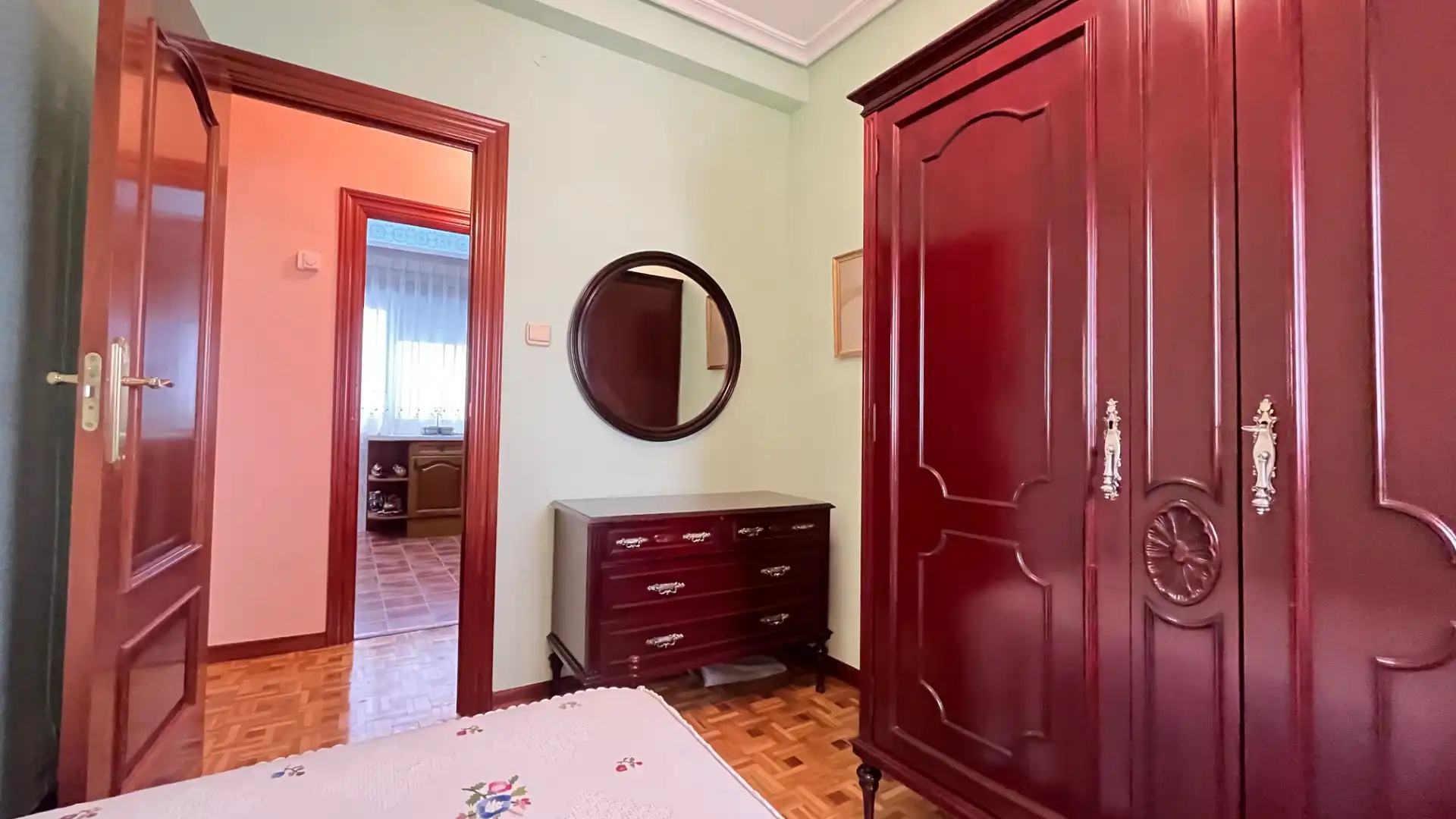 Dormitori de Pis en venda en Valladolid amb Calefacció, Parquet i Moblat