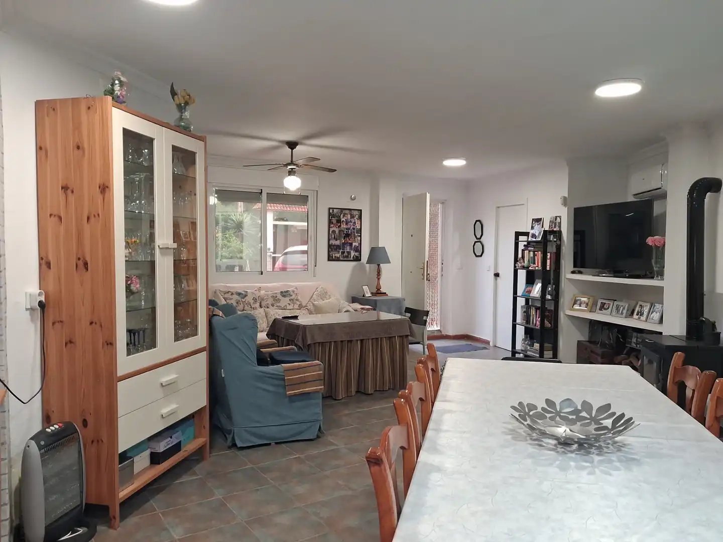 Comedor de Casa o chalet en venta en Castilleja de la Cuesta con Aire acondicionado, Calefacción y Jardín privado