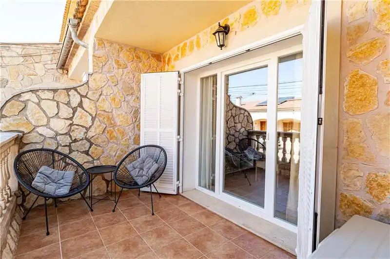 Reihenhaus mit Terrasse zur Miete in Els pla de na Tesa, imagen 21