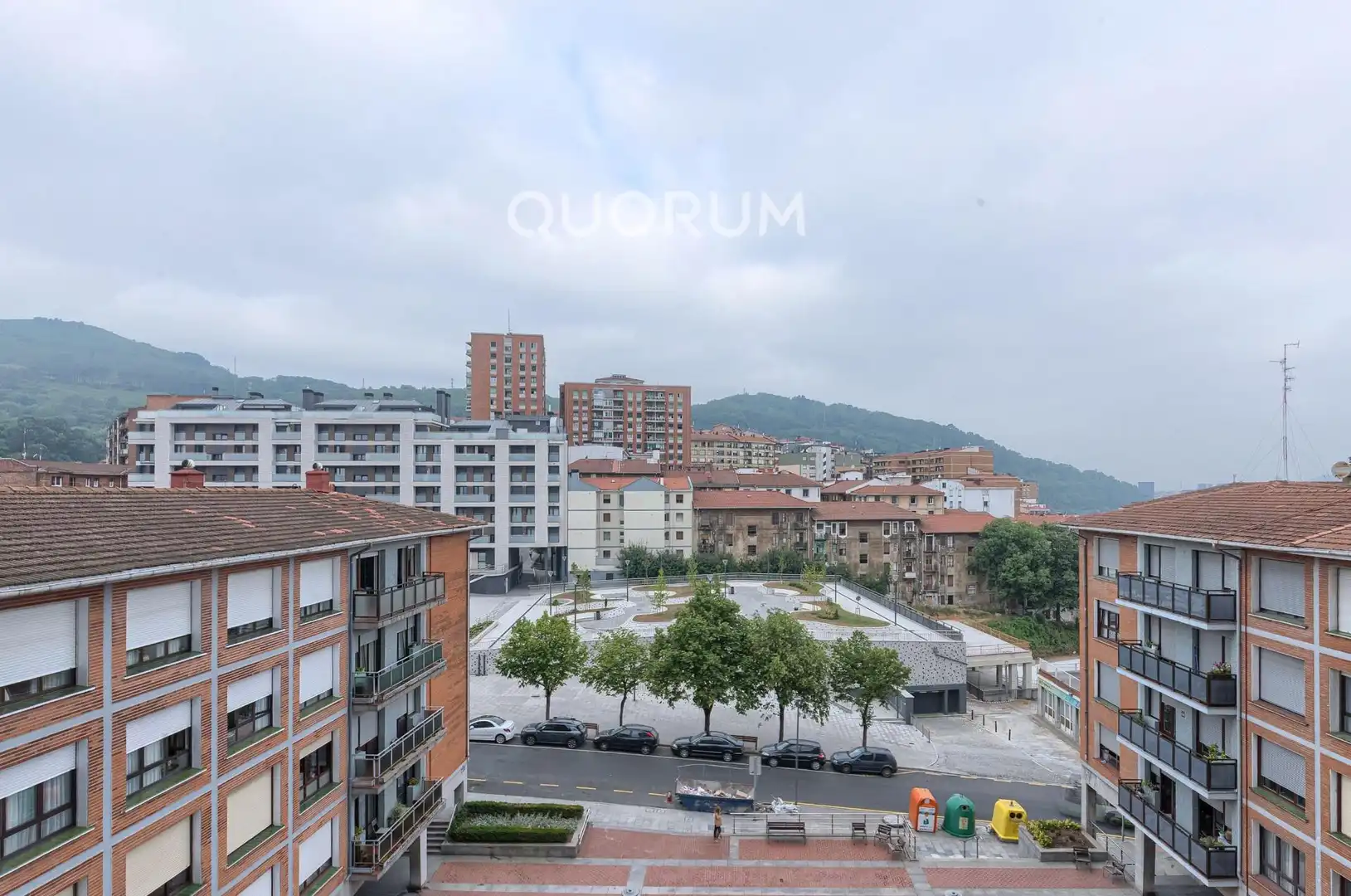 Vista exterior de Piso en venta en Basauri  con Calefacción, Terraza y Balcón