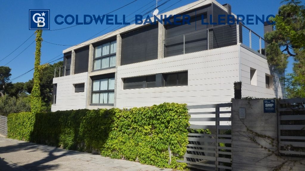 Exterior view of House or chalet to rent in  Barcelona Capital  with Air Conditioner, Heating and Private garden