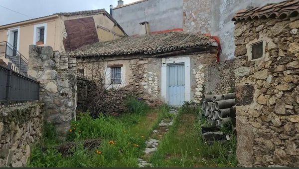Casa adosada en venda en Gargantilla del Lozoya amb Jardí privat