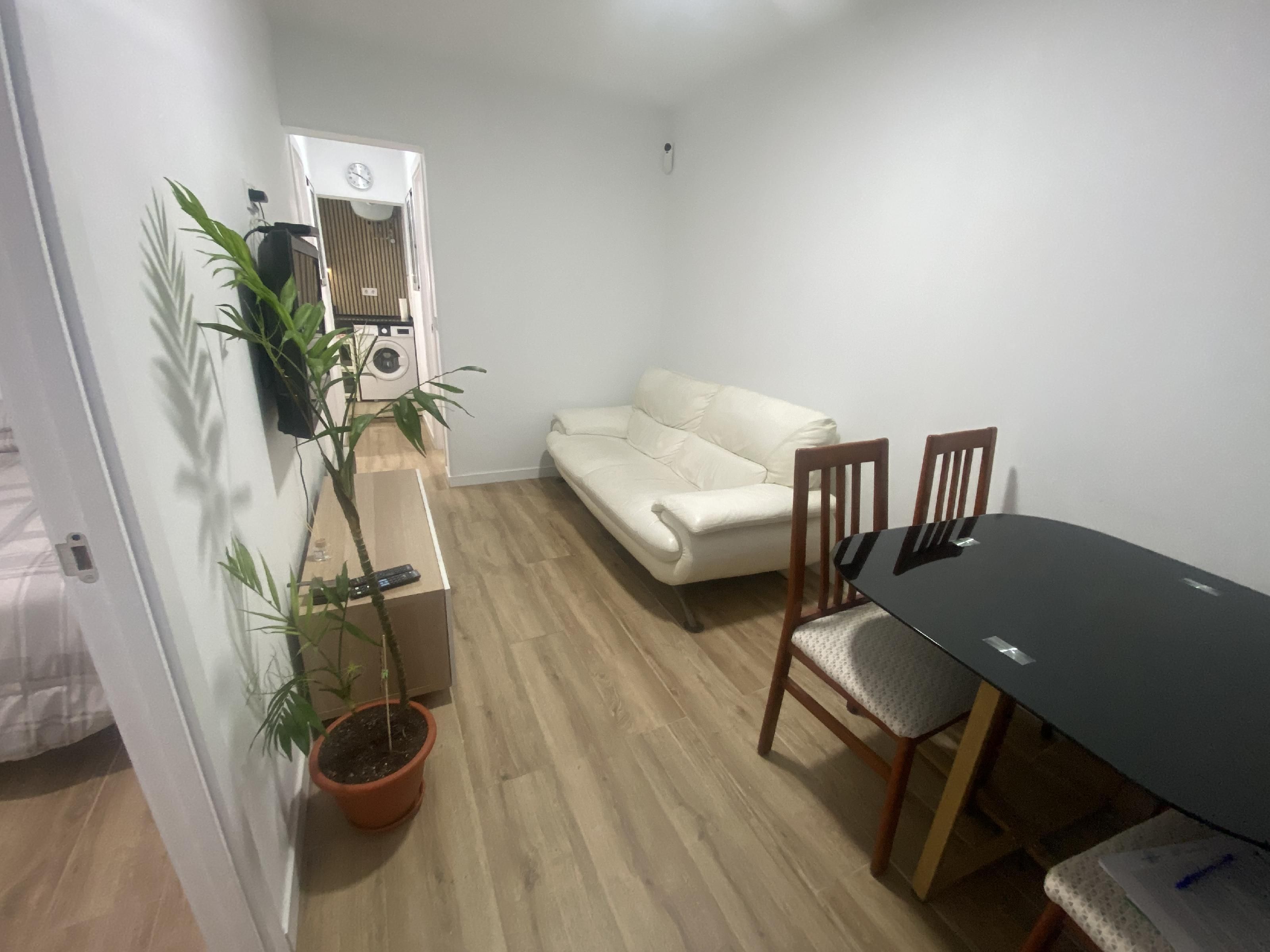 Sala de estar de Planta baja en venta en Montcada i Reixac