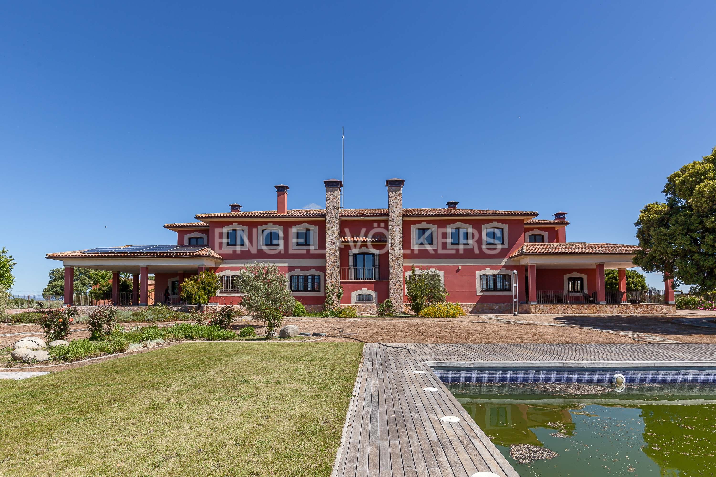 Exterior view of Country house for sale in El Casar  with Air Conditioner, Heating and Private garden