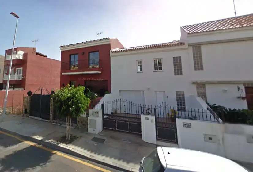 Exterior view of Garage for sale in Candelaria