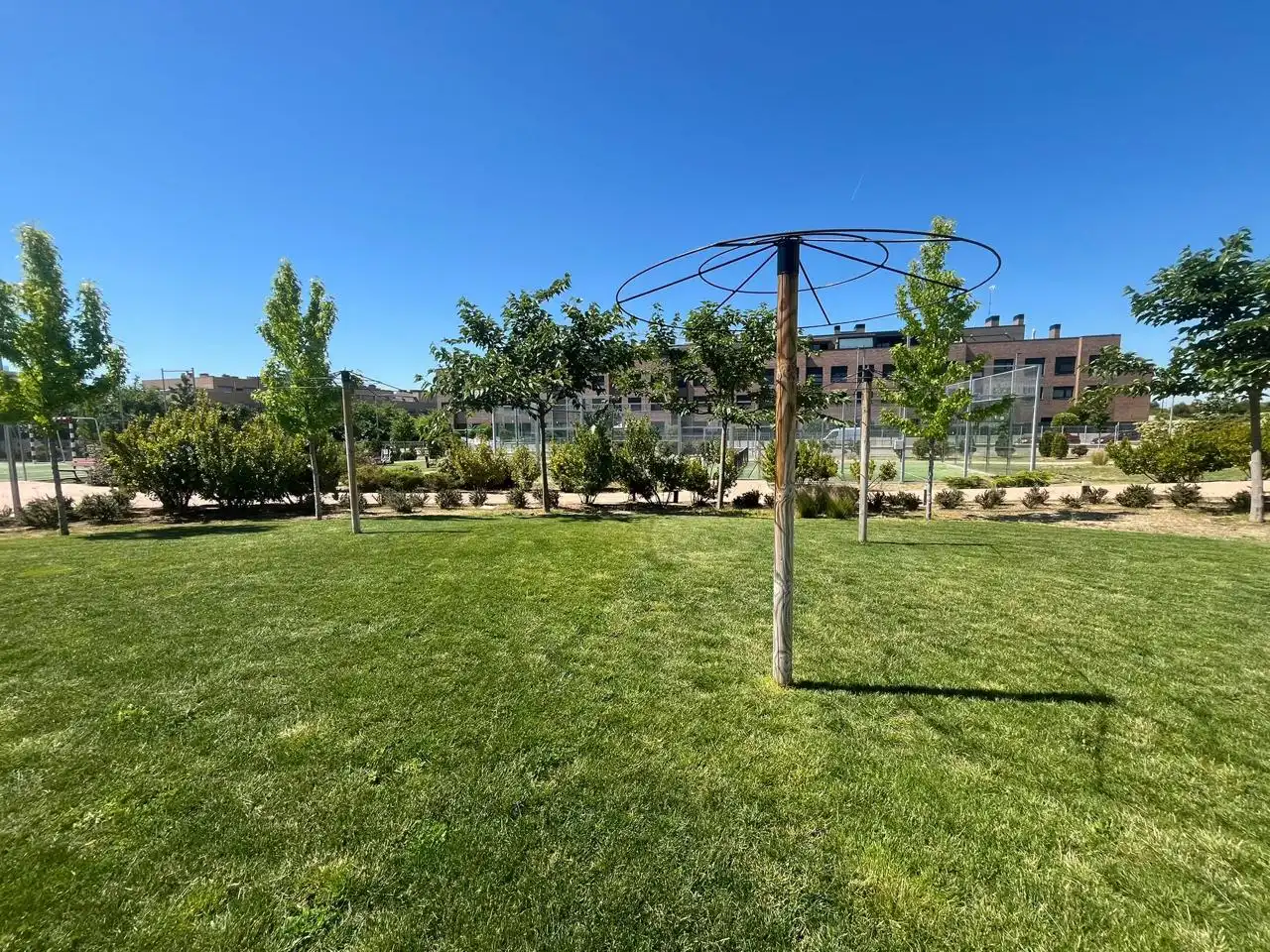 Planta baja en venta en Villalbilla con Calefacción, Jardín privado y Terraza
