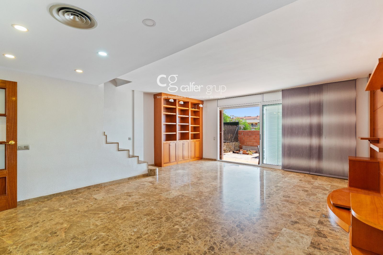 Single-family semi-detached for sale in Sant Feliu de Llobregat  with Air Conditioner, Heating and Private garden
