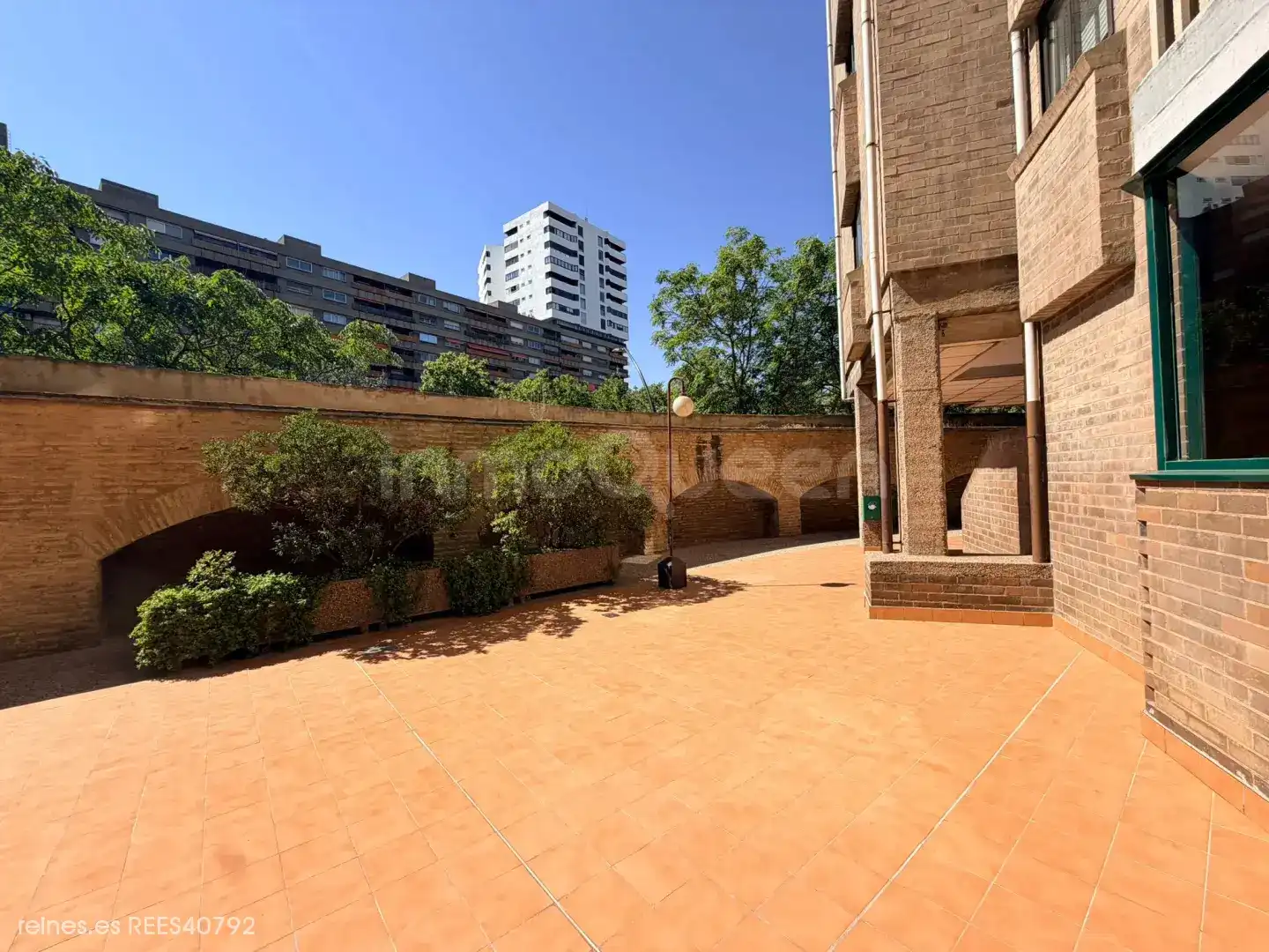 Terrassa de Pis en venda en Zaragoza amb Calefacció i Moblat