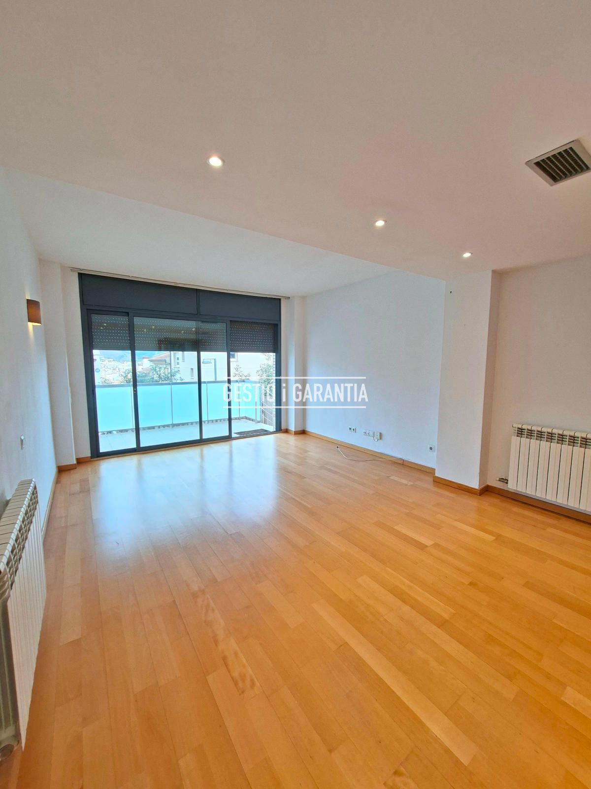 Sala d'estar de Pis en venda en  Barcelona Capital amb Aire condicionat, Calefacció i Terrassa