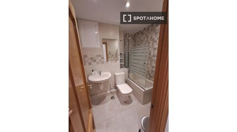 Photo 3 of Room in Palacio, Madrid Capital
