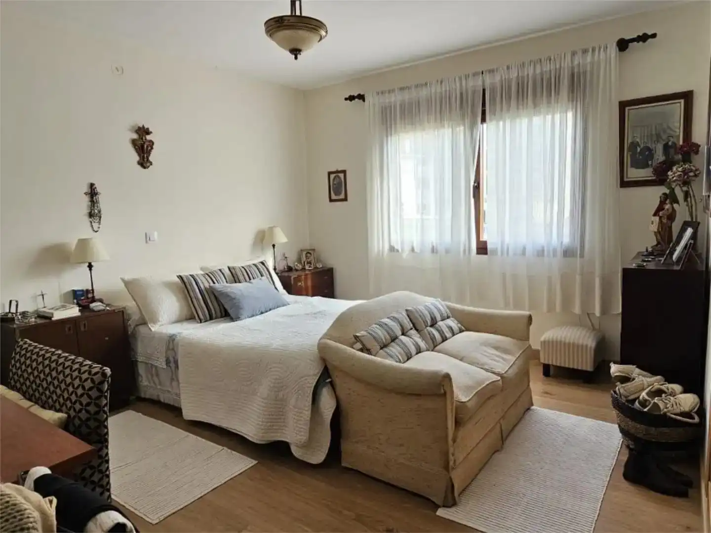 Dormitori de Casa o xalet en venda en Viveiro amb Jardí privat, Parquet i Moblat