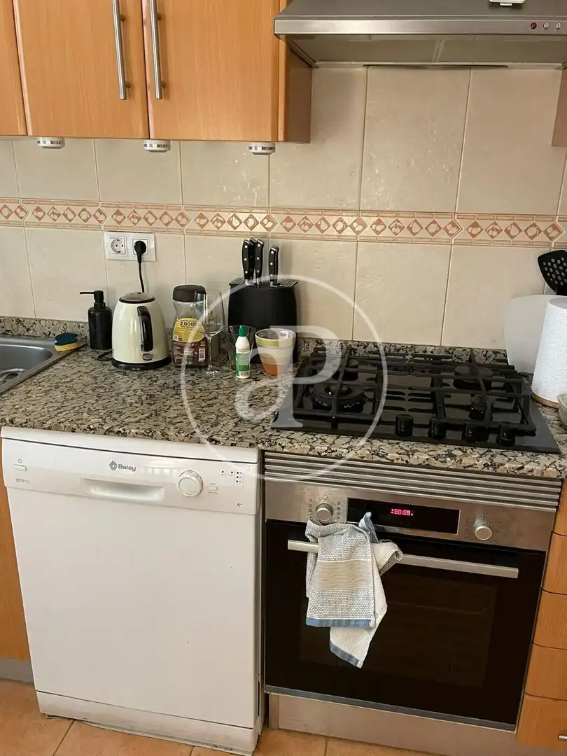 Cocina de Piso de alquiler en Valencia con Aire acondicionado, Calefacción y Balcón