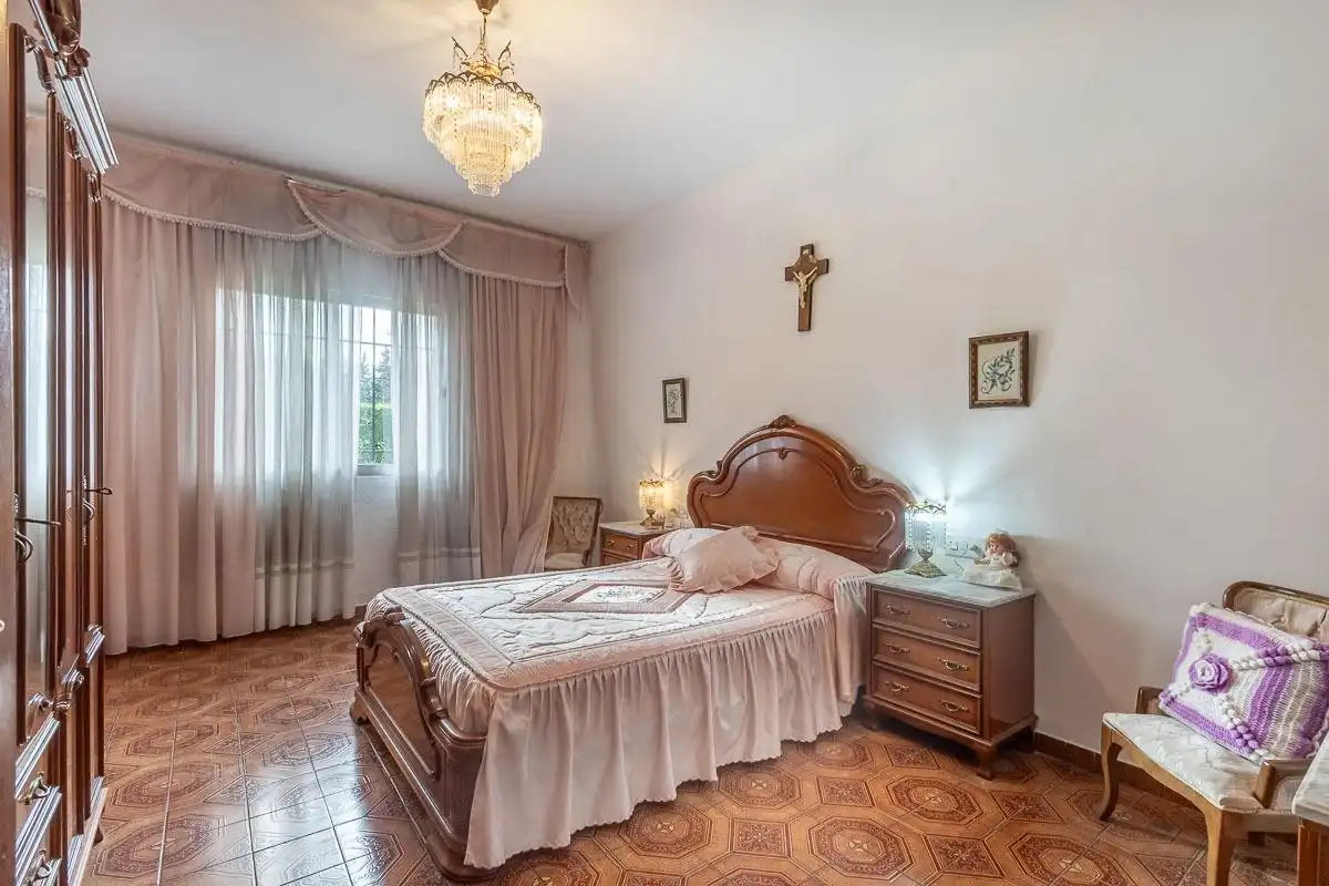 Bedroom of Houses for sale in  Granada Capital  with Private garden, Terrace and Swimming Pool