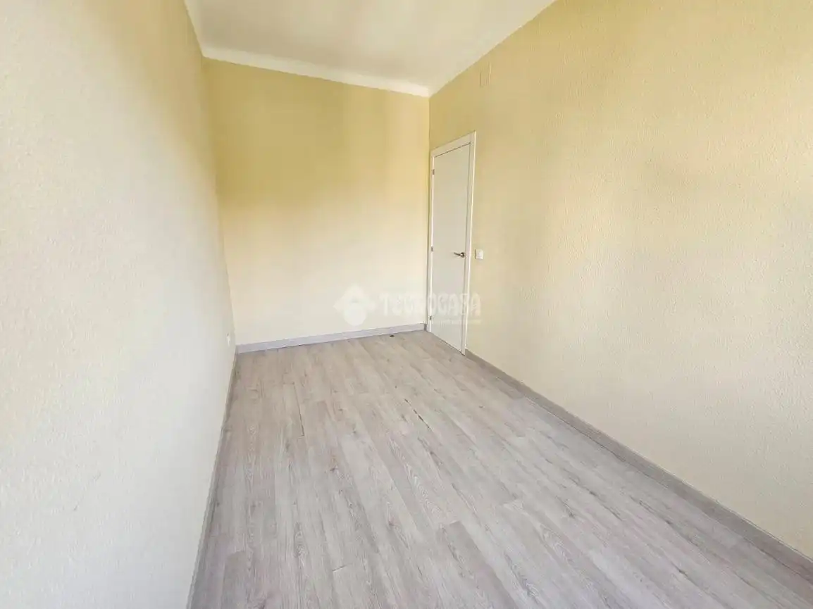 Habitación de Piso en venta en Madrid con Calefacción