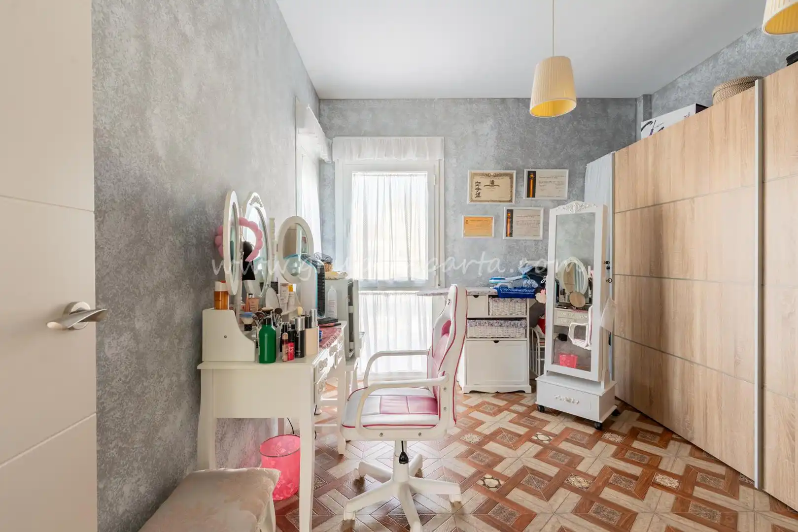 Dormitori de Casa adosada en venda en Huévar del Aljarafe amb Aire condicionat, Jardí privat i Traster