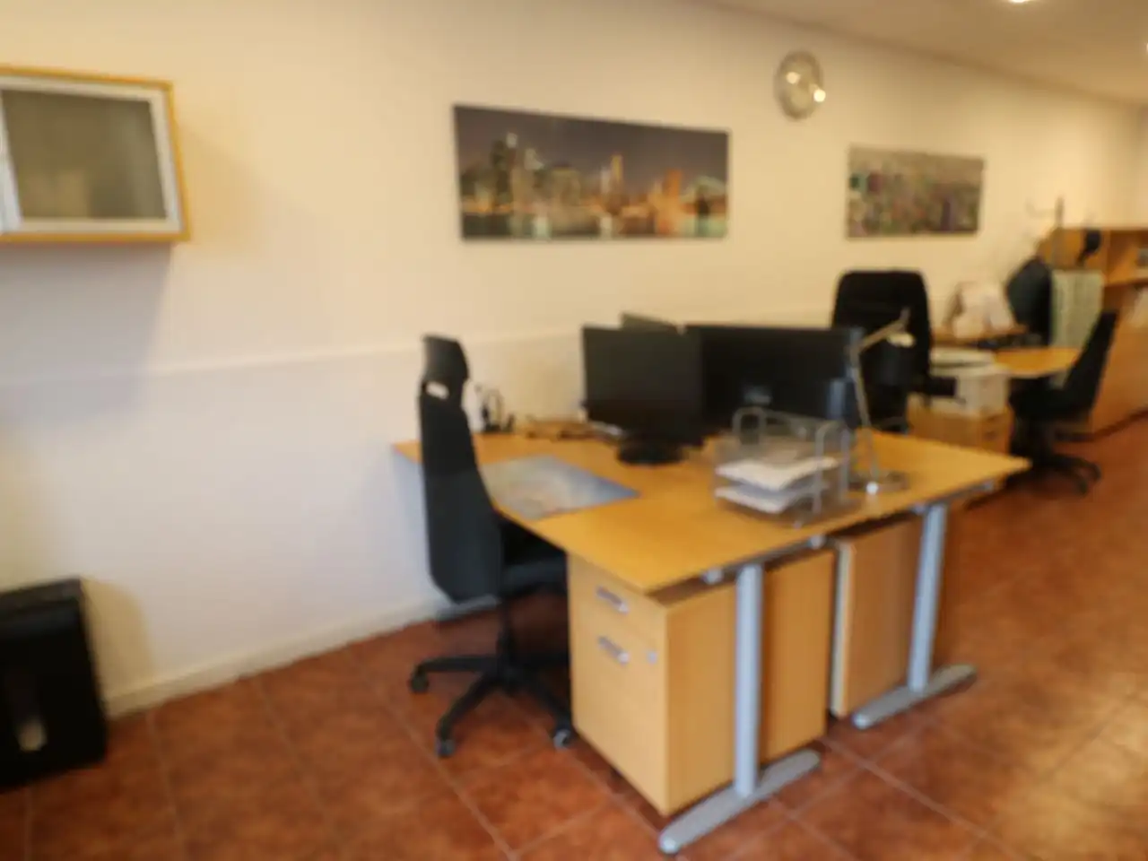 Büro zur Miete in Parets del Vallès mit Klimaanlage, Heizung und Möbliert