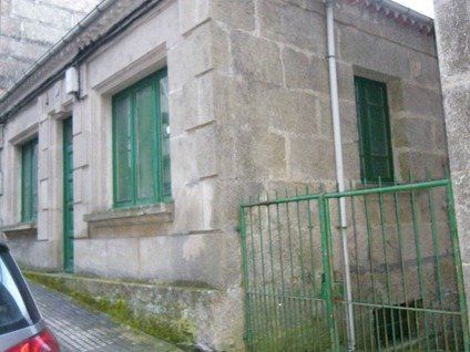 Vista exterior de Casa o xalet en venda en O Carballiño   amb Jardí privat