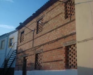 Exterior view of House or chalet for sale in Alcaudete