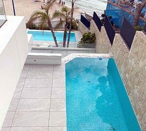 Photo 5 of Single-family semi-detached for sale in Calle la Cala , Playa Poniente, Alicante