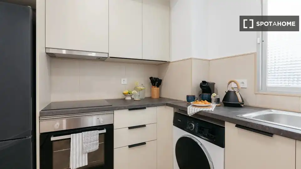 Cocina de Piso de alquiler en Valencia con Aire acondicionado, Calefacción y Amueblado