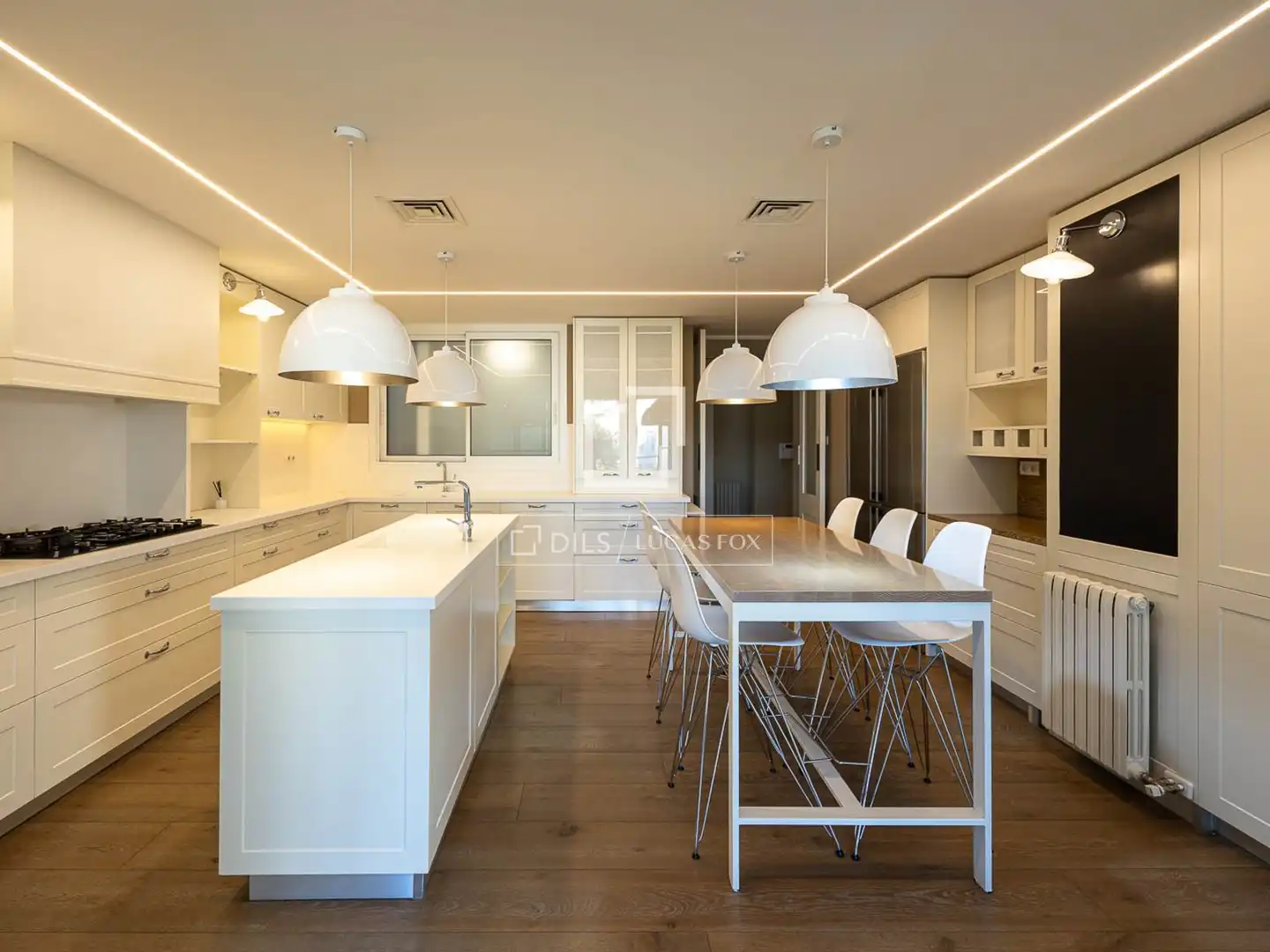 Küche von Wohnung zum Verkauf in Barcelona mit Klimaanlage, Heizung und Parkett