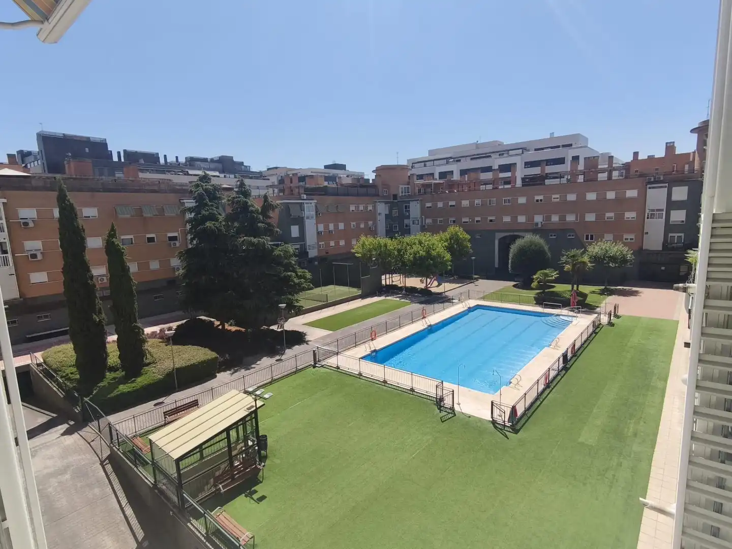 Flat with pool for sale in Avenida Pablo Iglesias