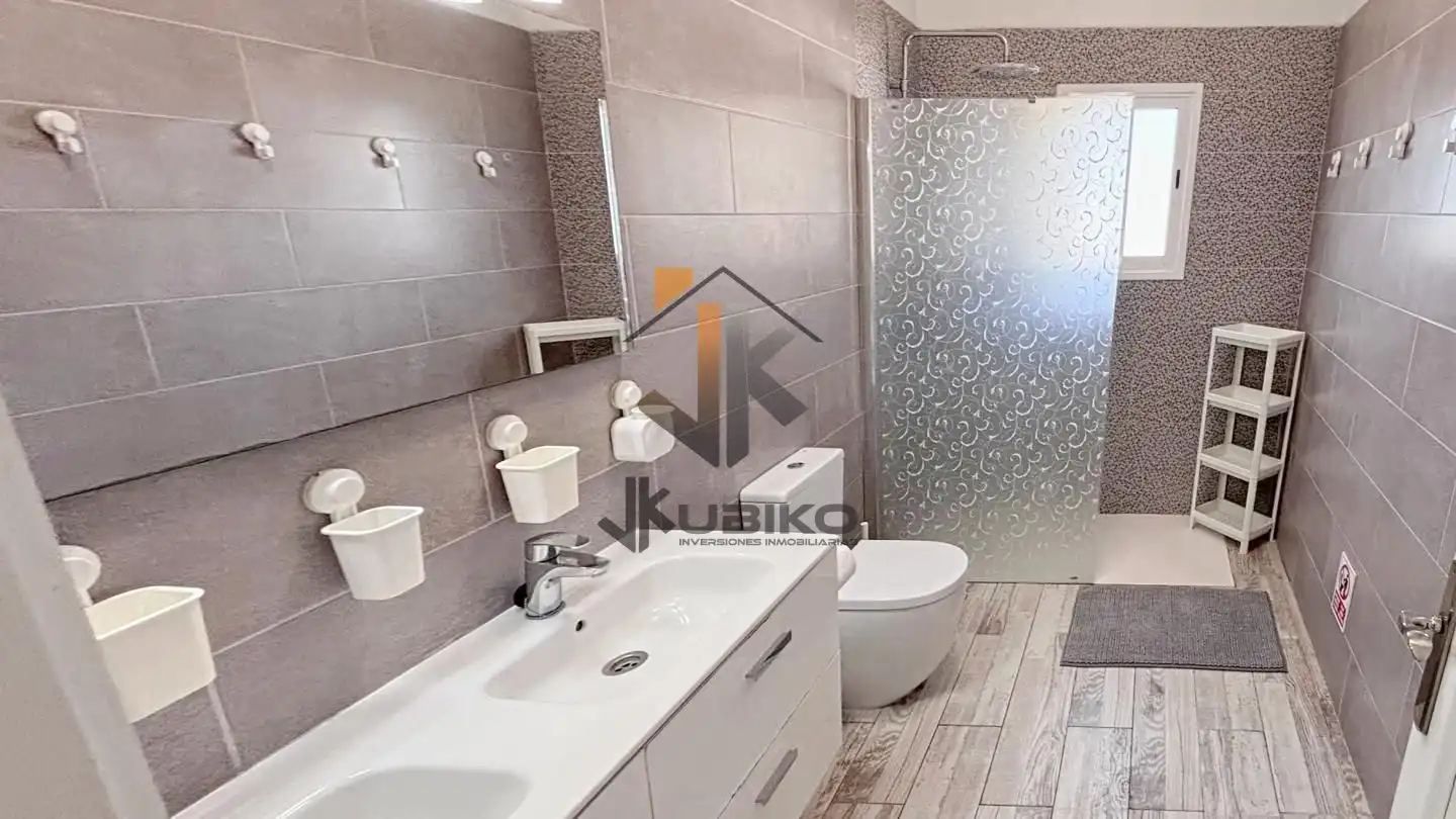 Bathroom of Houses for sale in Arafo  with Air Conditioner, Private garden and Terrace